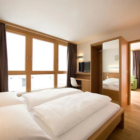 Manggei Designhotel Hotell 4*